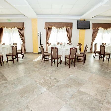Magic Garden By Vladut Hotel Bacau Luaran gambar